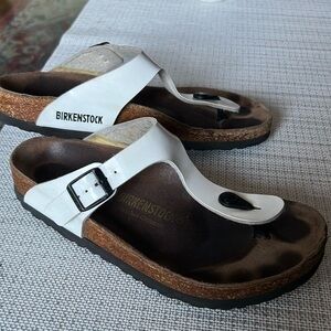 Birkenstock Gizeh EUC! White oil leather